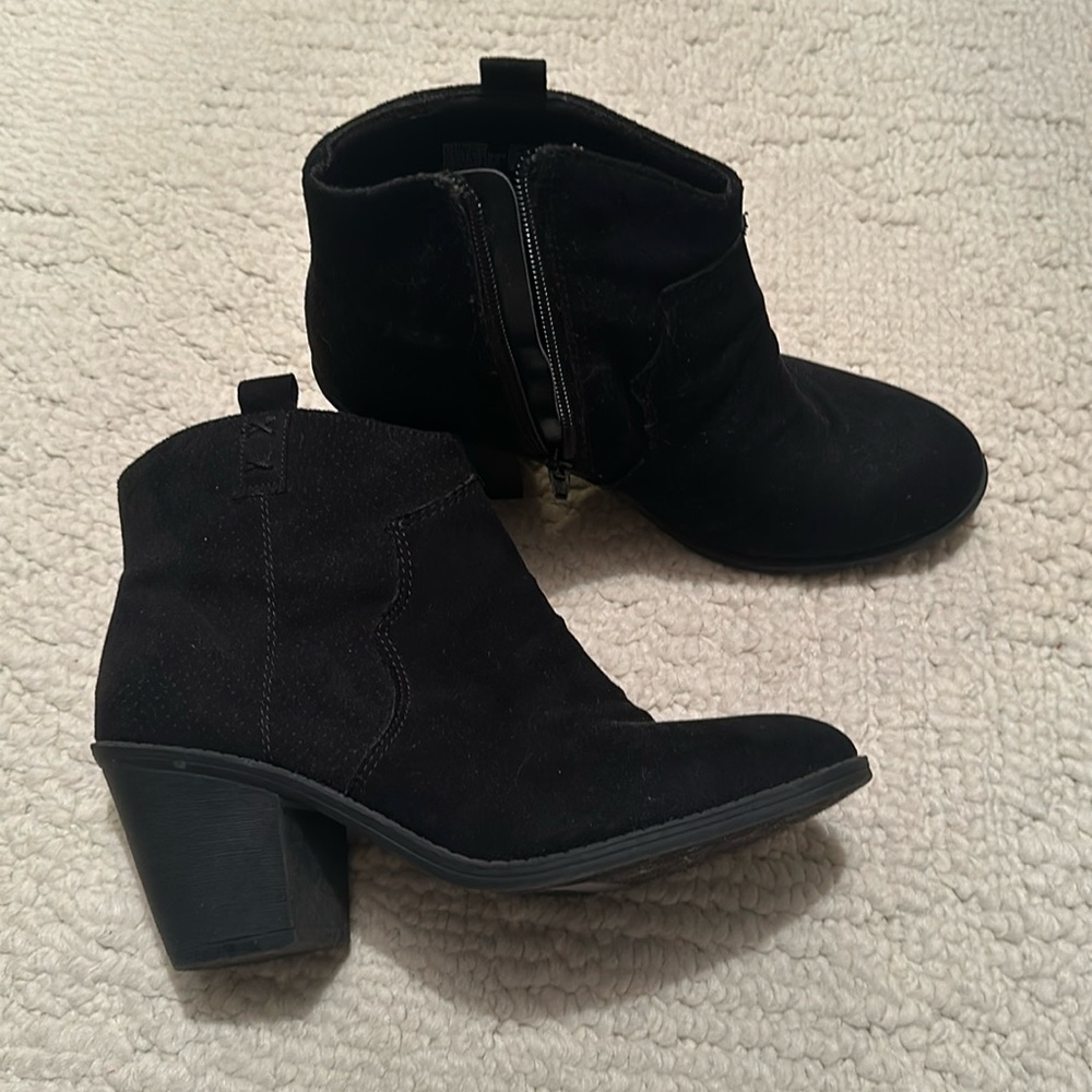Black wedge heeled boots
